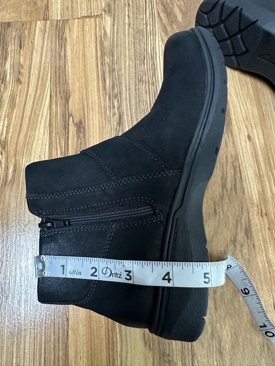 Clarks Collection Water Repellent Leather Boots -Carleigh Angie 6.5M Black - Picture 12 of 12